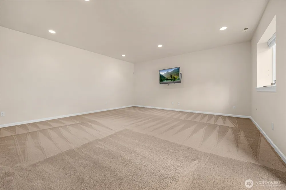15705 99th Drive NE Arlington, WA 98223