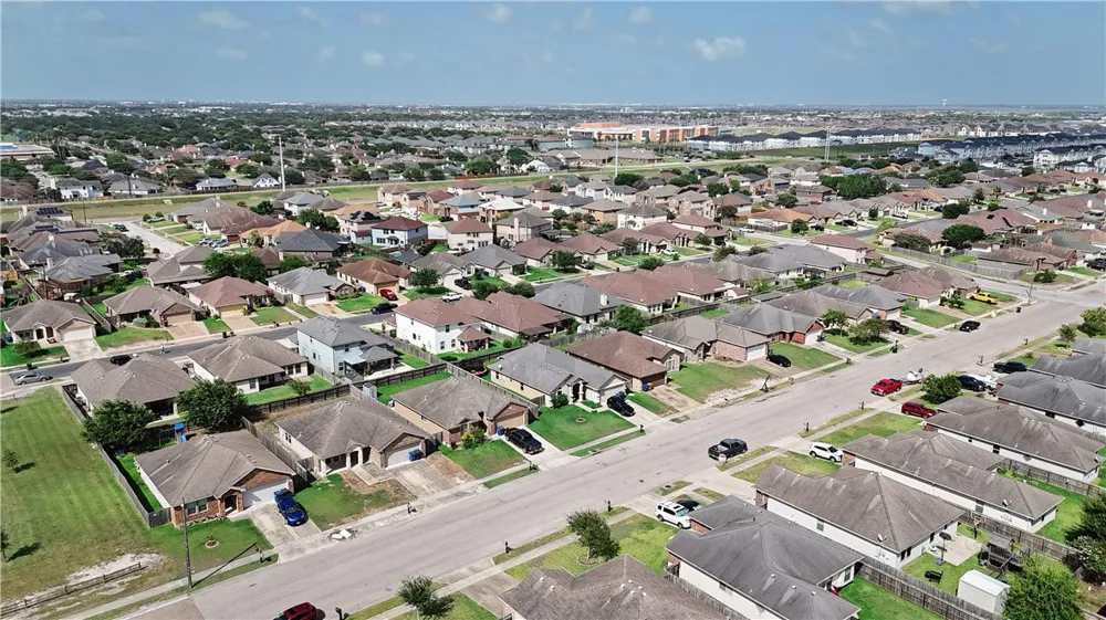 6105 Maximus Drive Corpus Christi, TX 78414