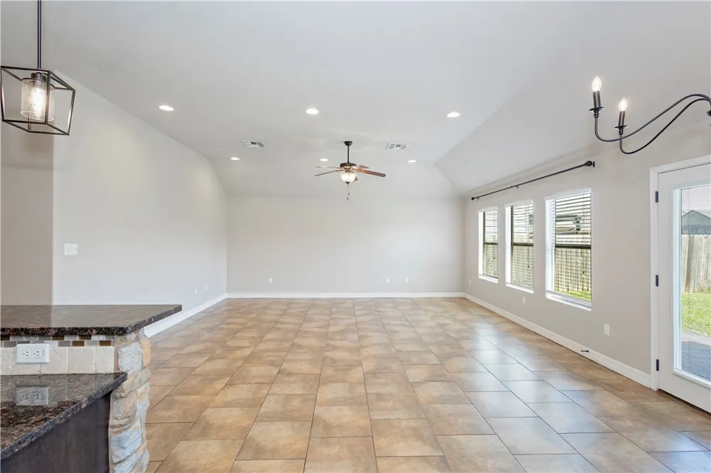 6105 Maximus Drive Corpus Christi, TX 78414
