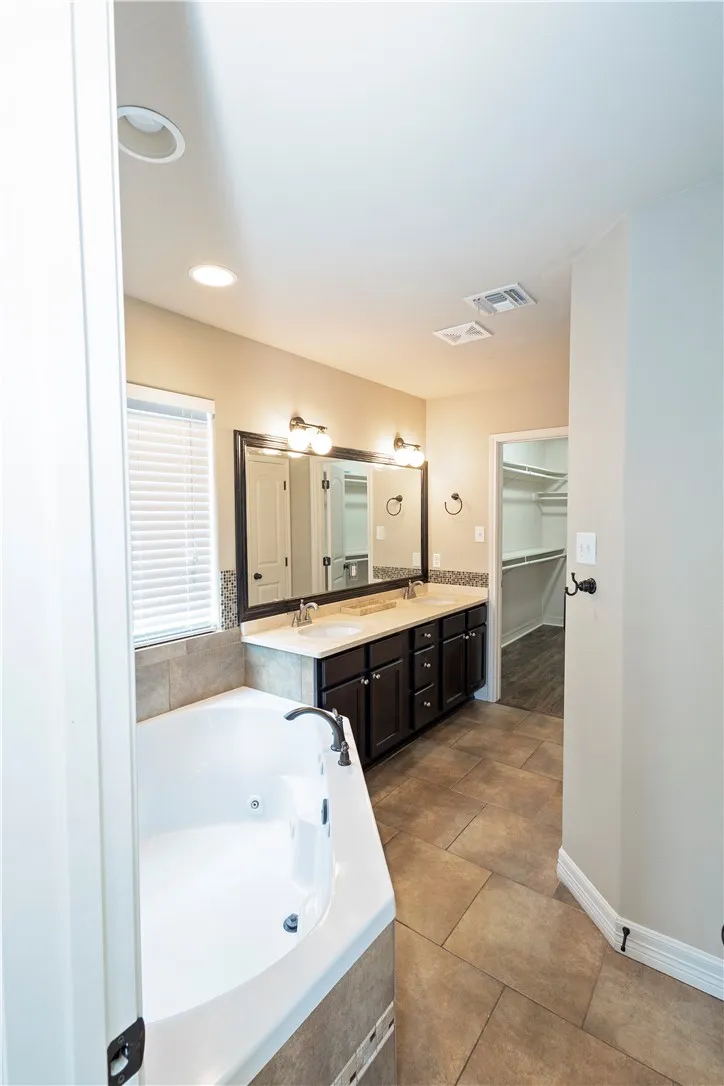 6105 Maximus Drive Corpus Christi, TX 78414