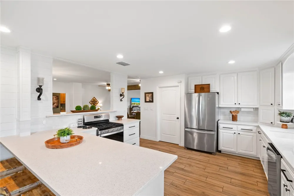 5821 Santa Clara Drive Robstown, TX 78380