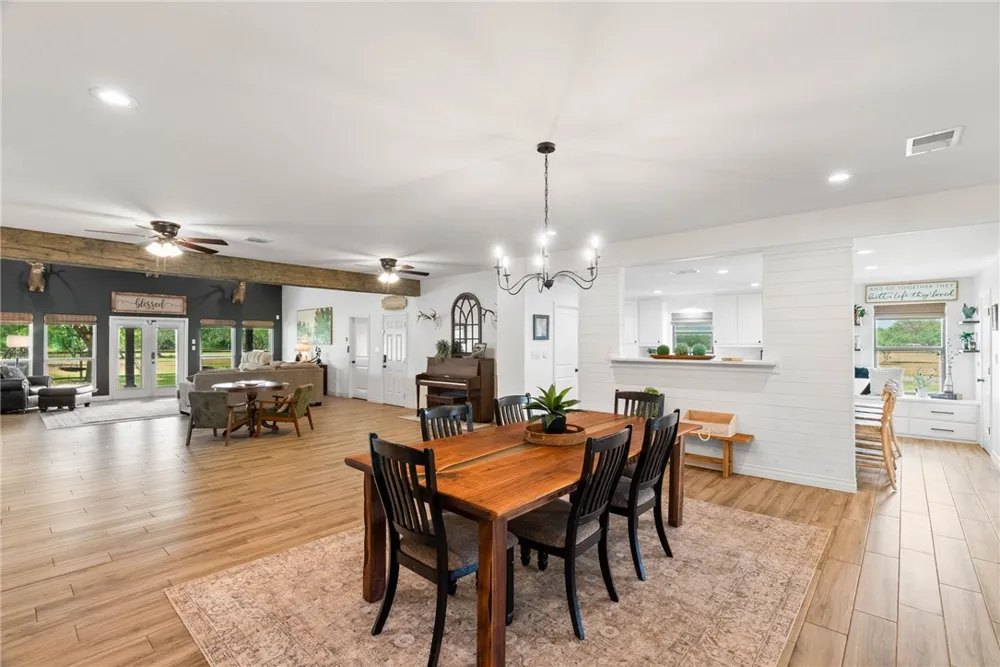 5821 Santa Clara Drive Robstown, TX 78380