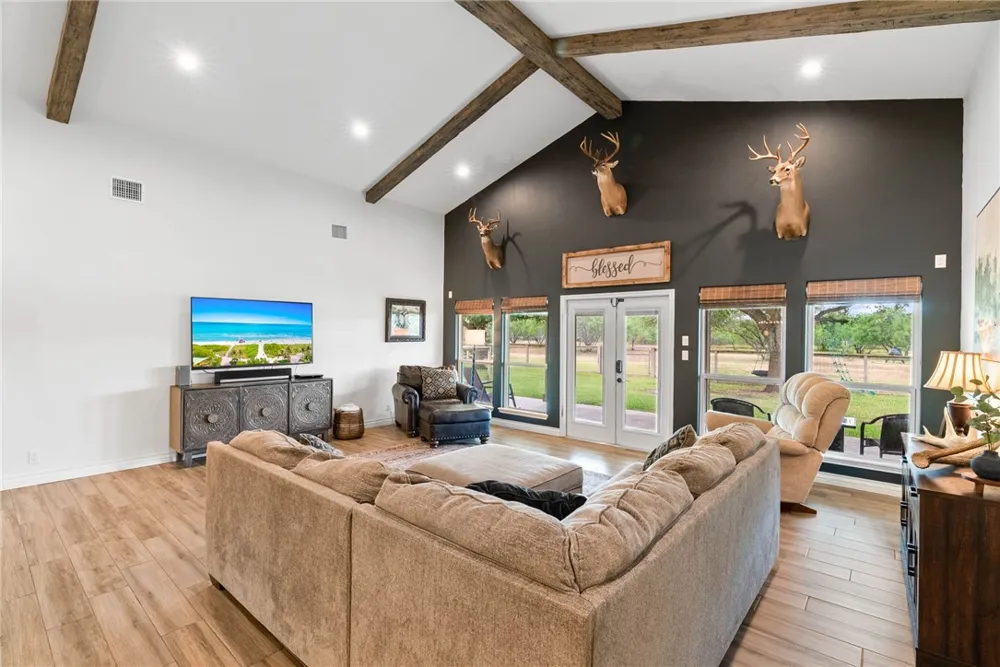 5821 Santa Clara Drive Robstown, TX 78380