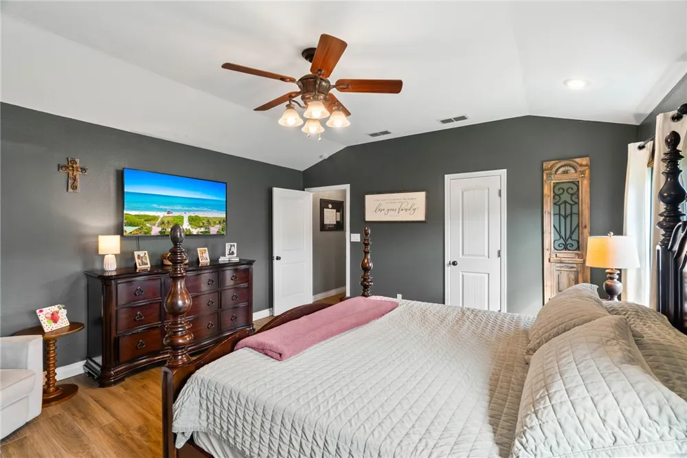 5821 Santa Clara Drive Robstown, TX 78380