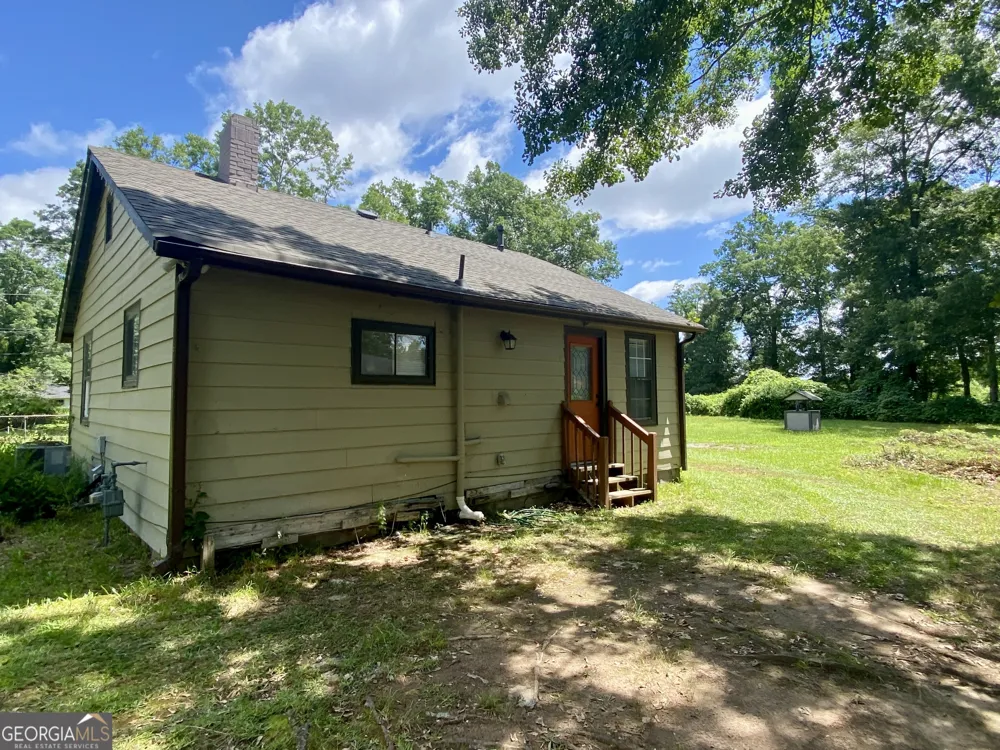 824 White ST Griffin, GA 30223