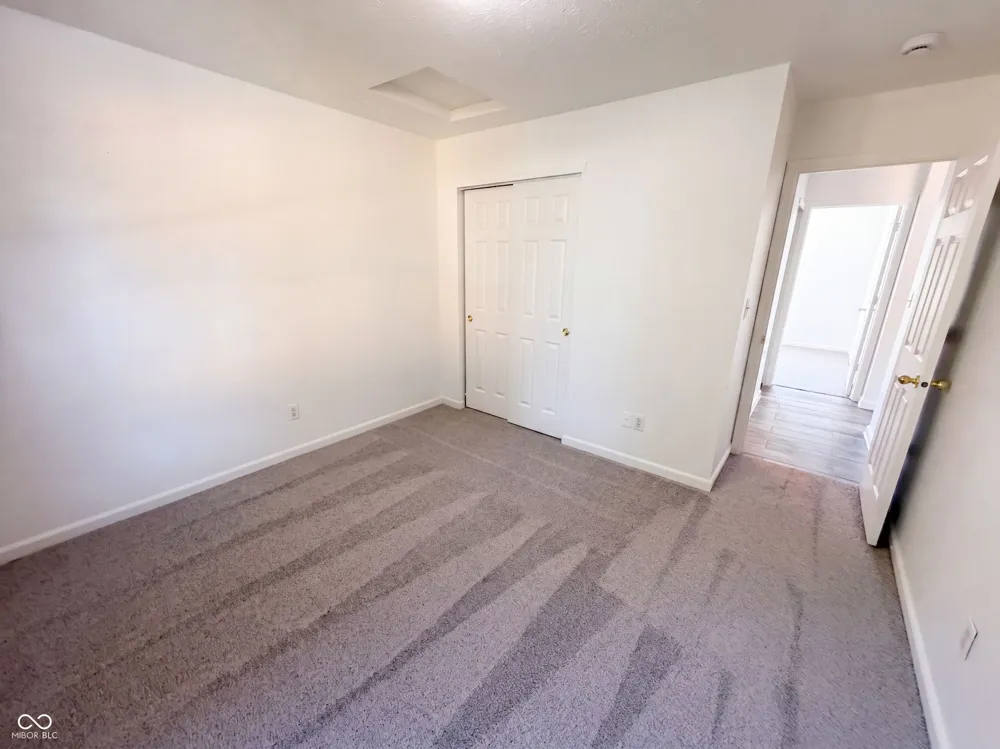 2018 Oakbrooke Court Avon, IN 46123