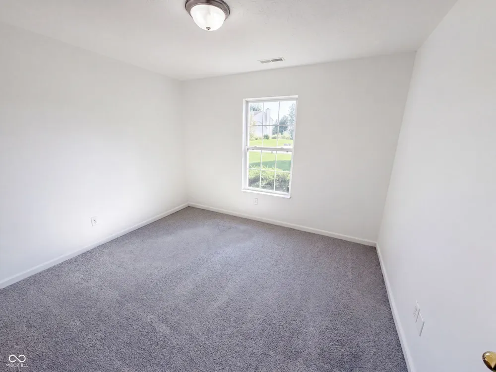 2018 Oakbrooke Court Avon, IN 46123