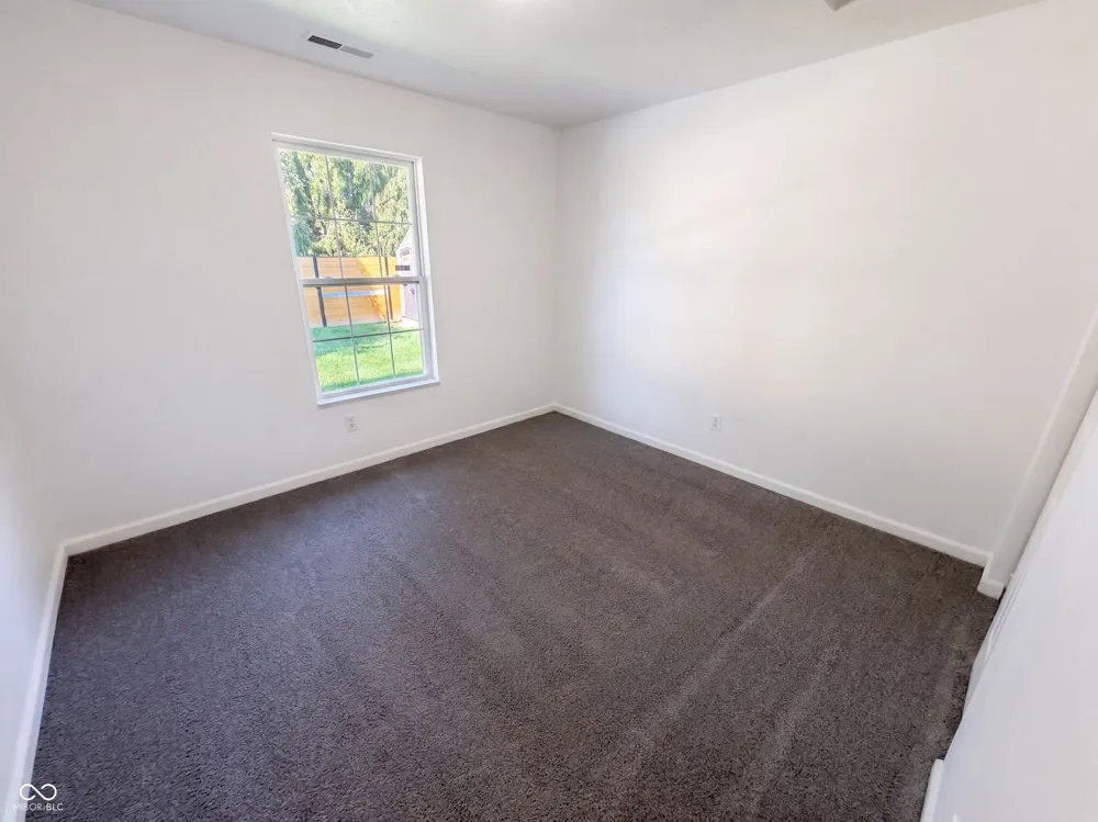 2018 Oakbrooke Court Avon, IN 46123