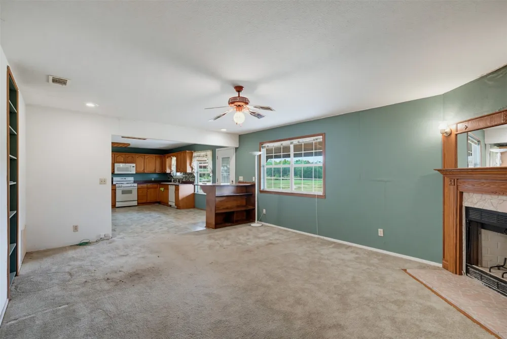 545 County Road 1110a Cleburne, TX 76031