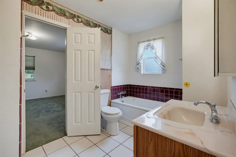 545 County Road 1110a Cleburne, TX 76031