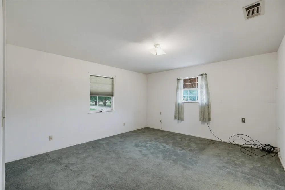 545 County Road 1110a Cleburne, TX 76031