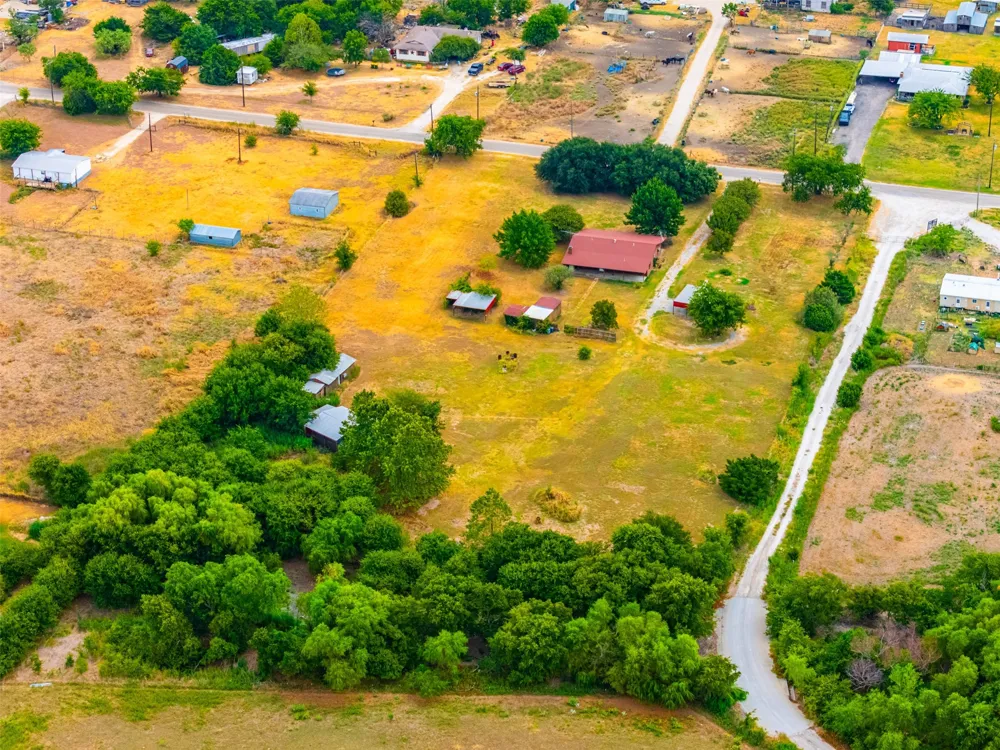 545 County Road 1110a Cleburne, TX 76031