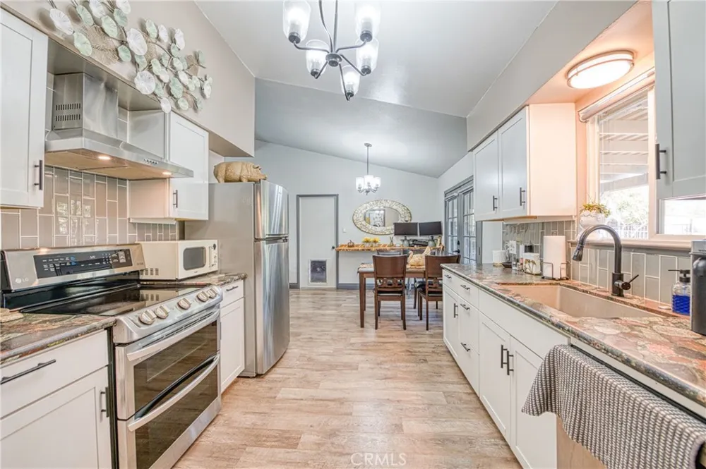 28960 Yosemite Springs Coarsegold, CA 93614