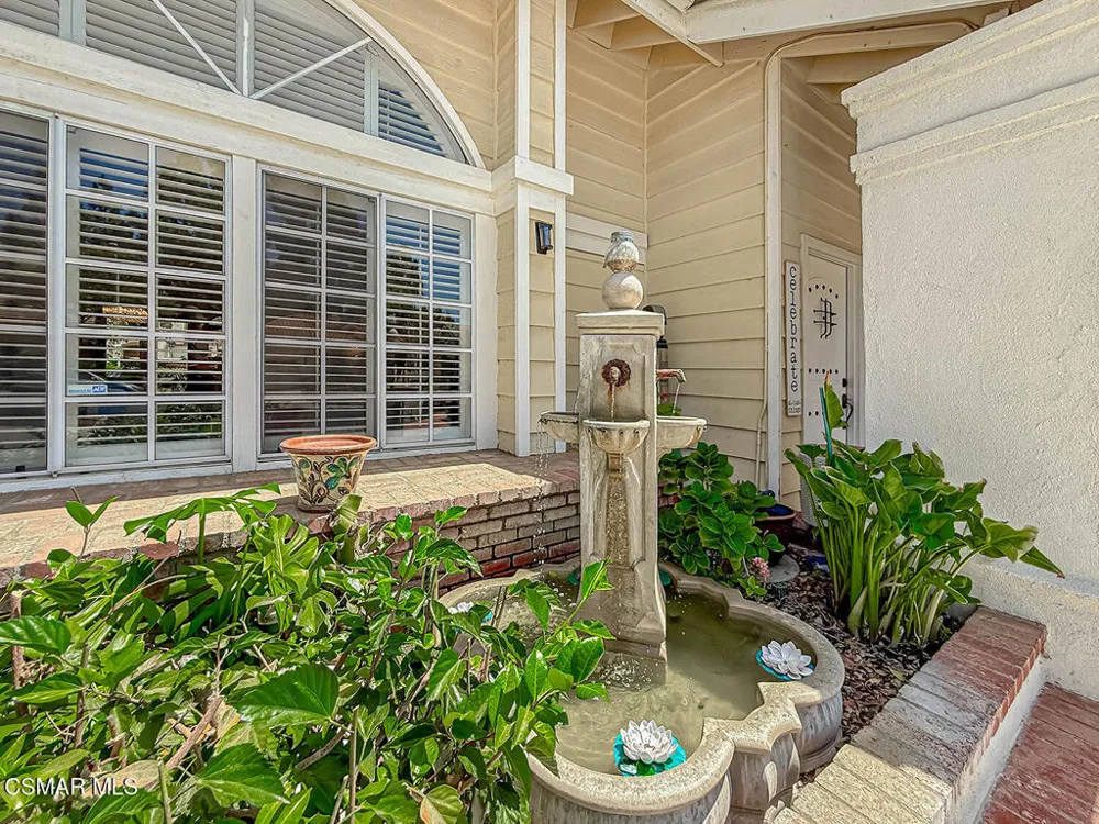 2846 Rikkard Drive Thousand Oaks, CA 91362