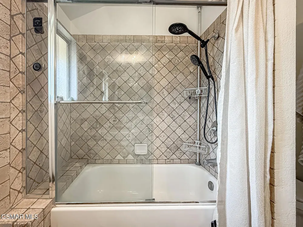 2846 Rikkard Drive Thousand Oaks, CA 91362