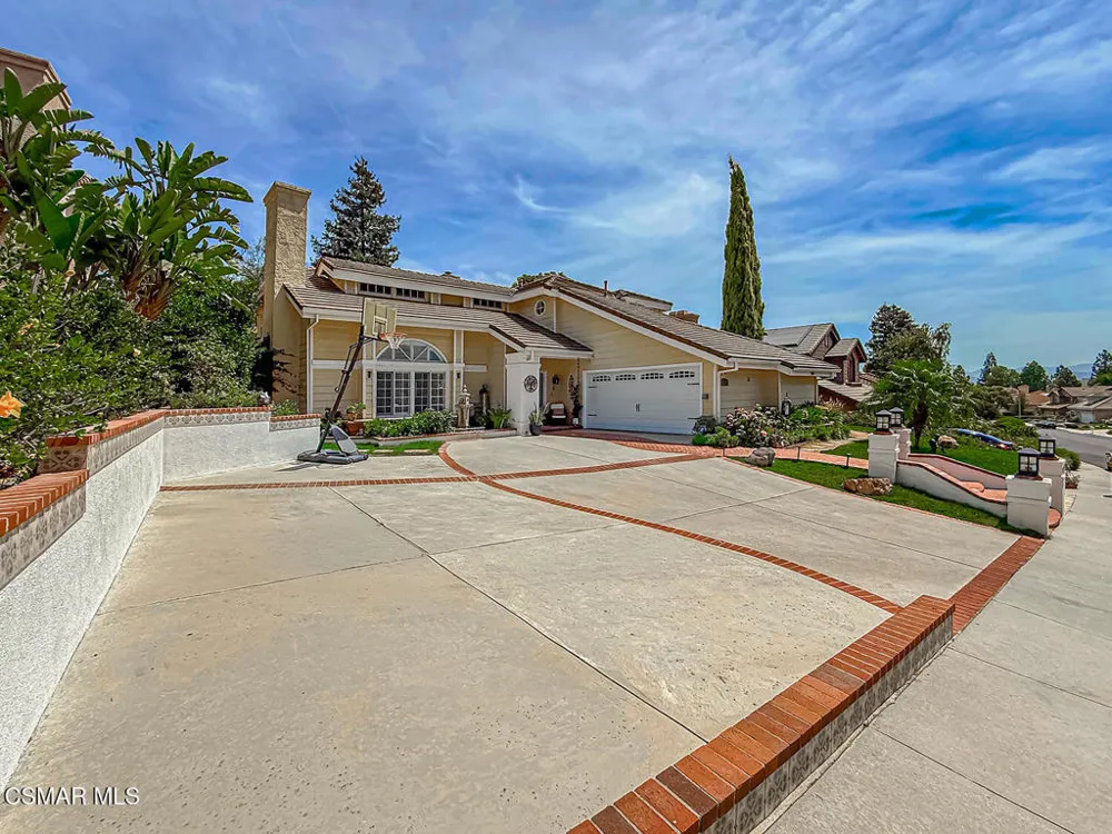 2846 Rikkard Drive Thousand Oaks, CA 91362