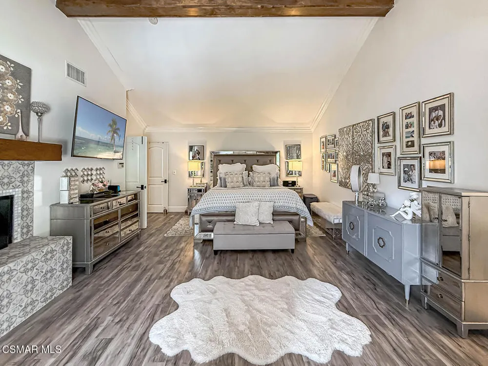 2846 Rikkard Drive Thousand Oaks, CA 91362