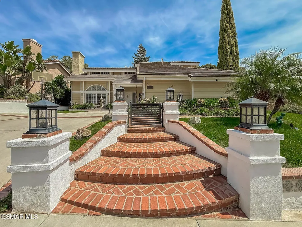 2846 Rikkard Drive Thousand Oaks, CA 91362