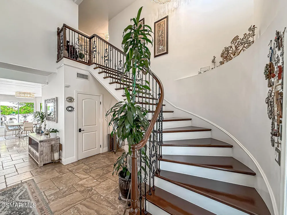 2846 Rikkard Drive Thousand Oaks, CA 91362