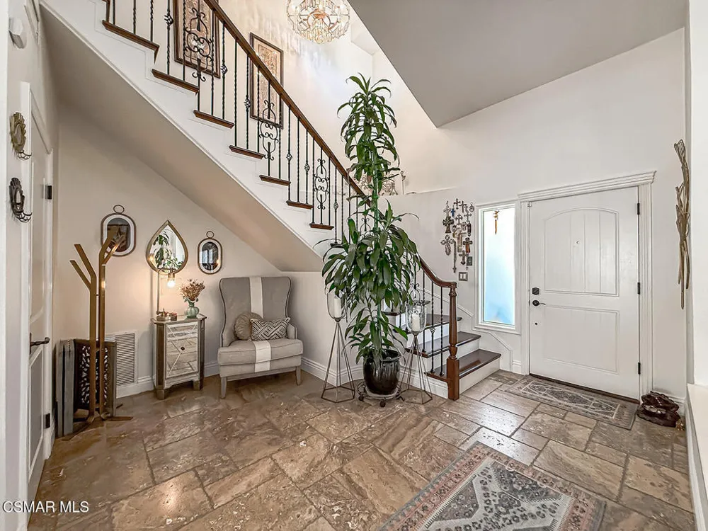 2846 Rikkard Drive Thousand Oaks, CA 91362