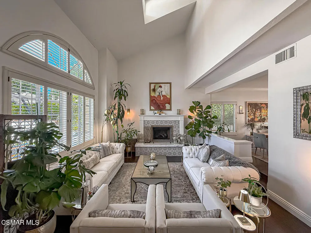 2846 Rikkard Drive Thousand Oaks, CA 91362