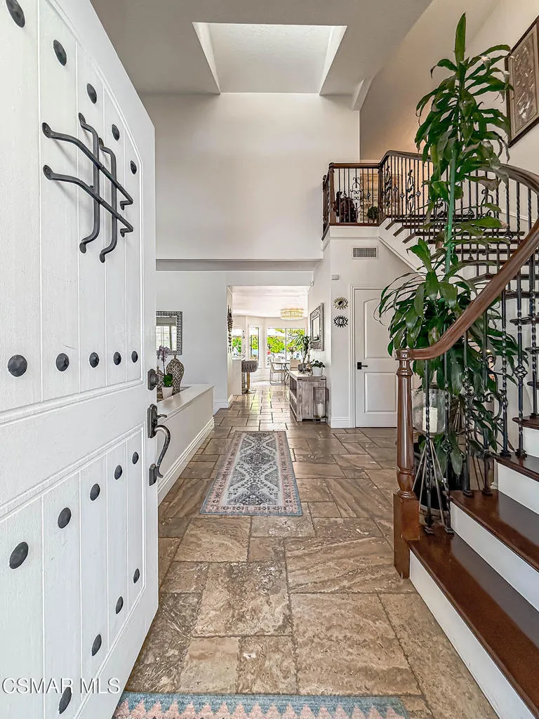 2846 Rikkard Drive Thousand Oaks, CA 91362