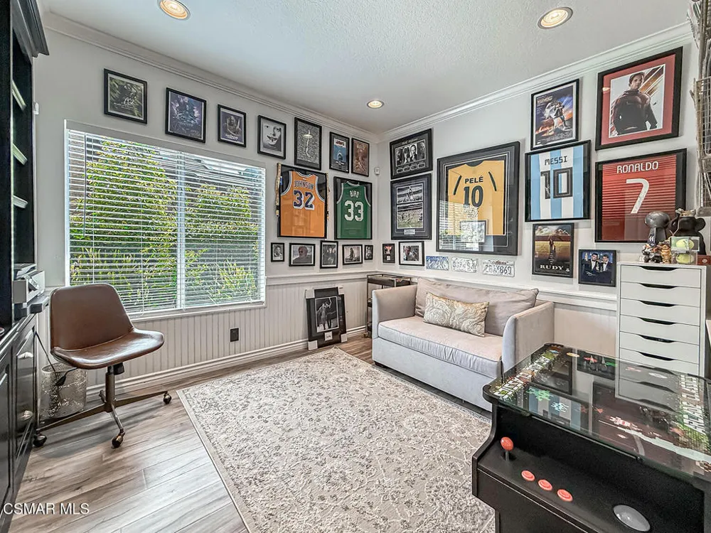 2846 Rikkard Drive Thousand Oaks, CA 91362