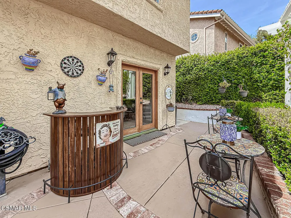 2846 Rikkard Drive Thousand Oaks, CA 91362
