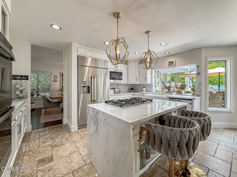 2846 Rikkard Drive Thousand Oaks, CA 91362