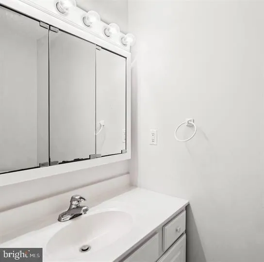 1623 CHESAPEAKE LANE Edgewater, MD 21037