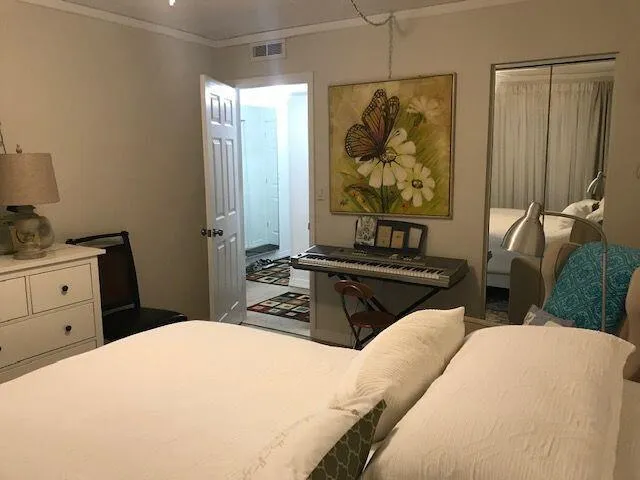 2566 Garden Drive S #307 Lake Worth, FL 33461