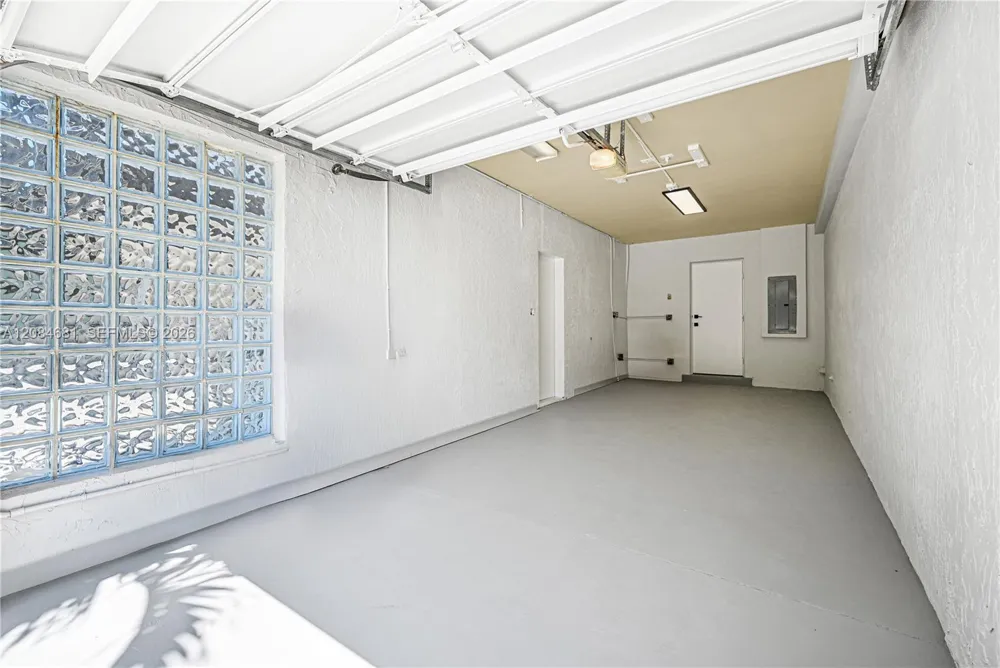 3305 NE 15th St Fort Lauderdale, FL 33304