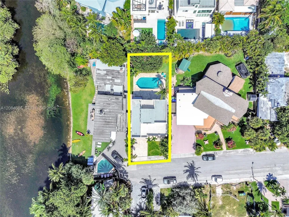 3305 NE 15th St Fort Lauderdale, FL 33304