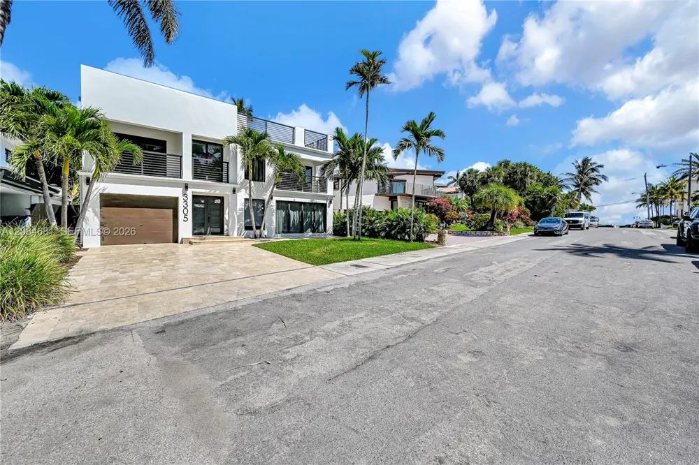 3305 NE 15th St Fort Lauderdale, FL 33304