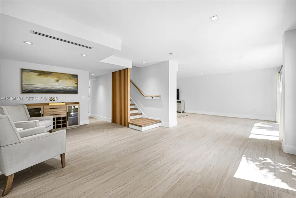 3305 NE 15th St Fort Lauderdale, FL 33304
