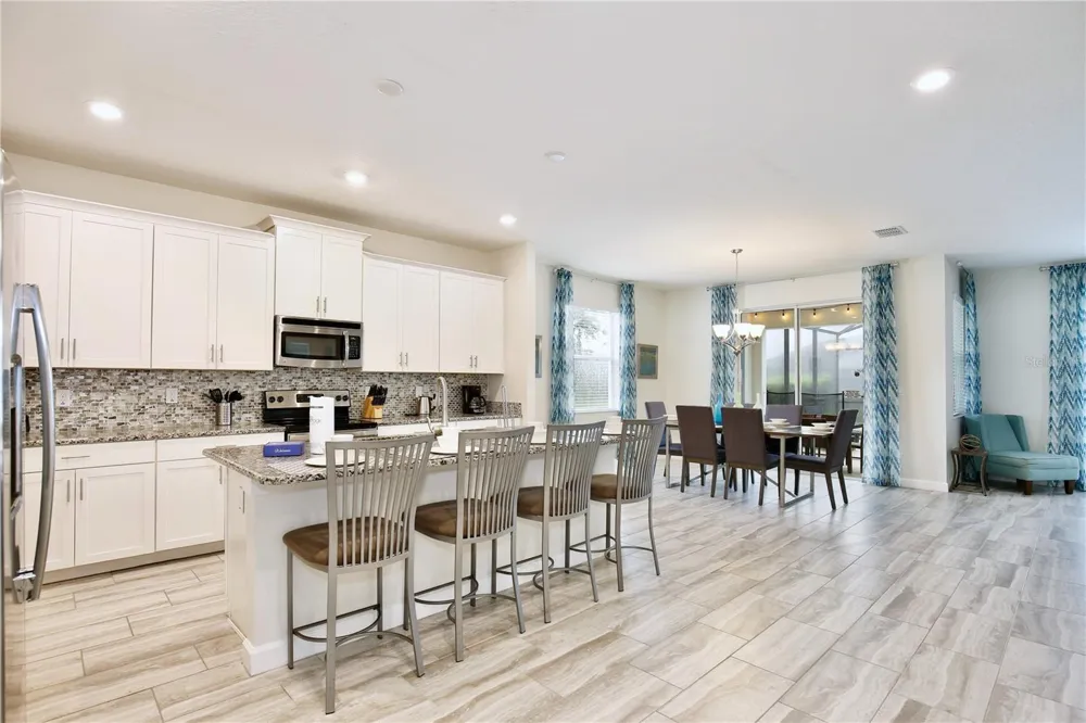 4710 KINGS CASTLE CIRCLE Kissimmee, FL 34746