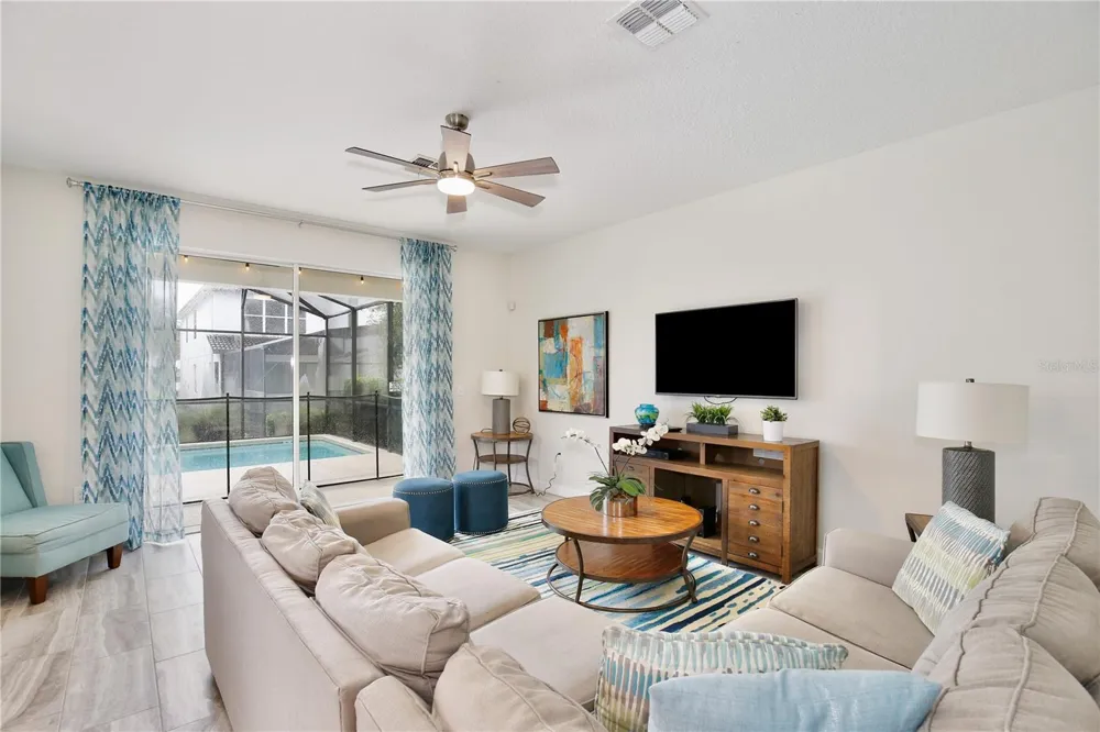 4710 KINGS CASTLE CIRCLE Kissimmee, FL 34746