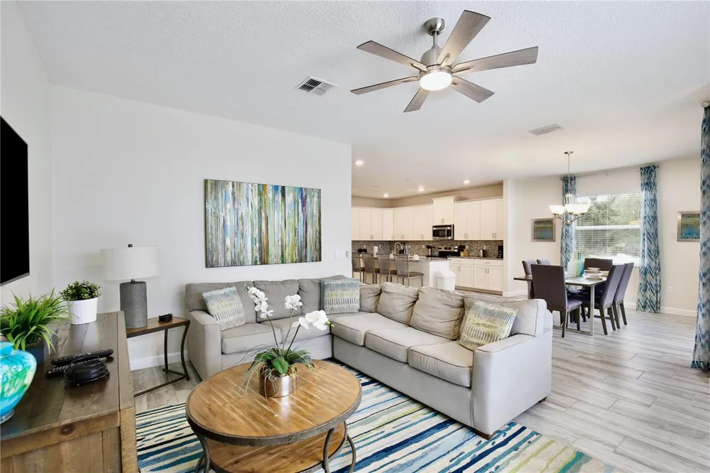 4710 KINGS CASTLE CIRCLE Kissimmee, FL 34746