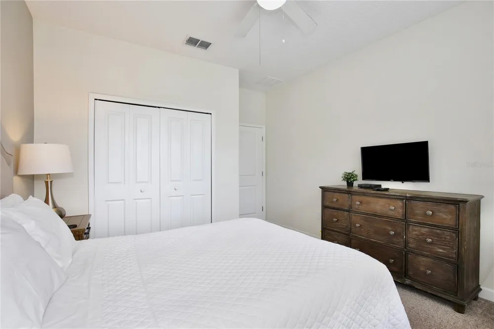 4710 KINGS CASTLE CIRCLE Kissimmee, FL 34746