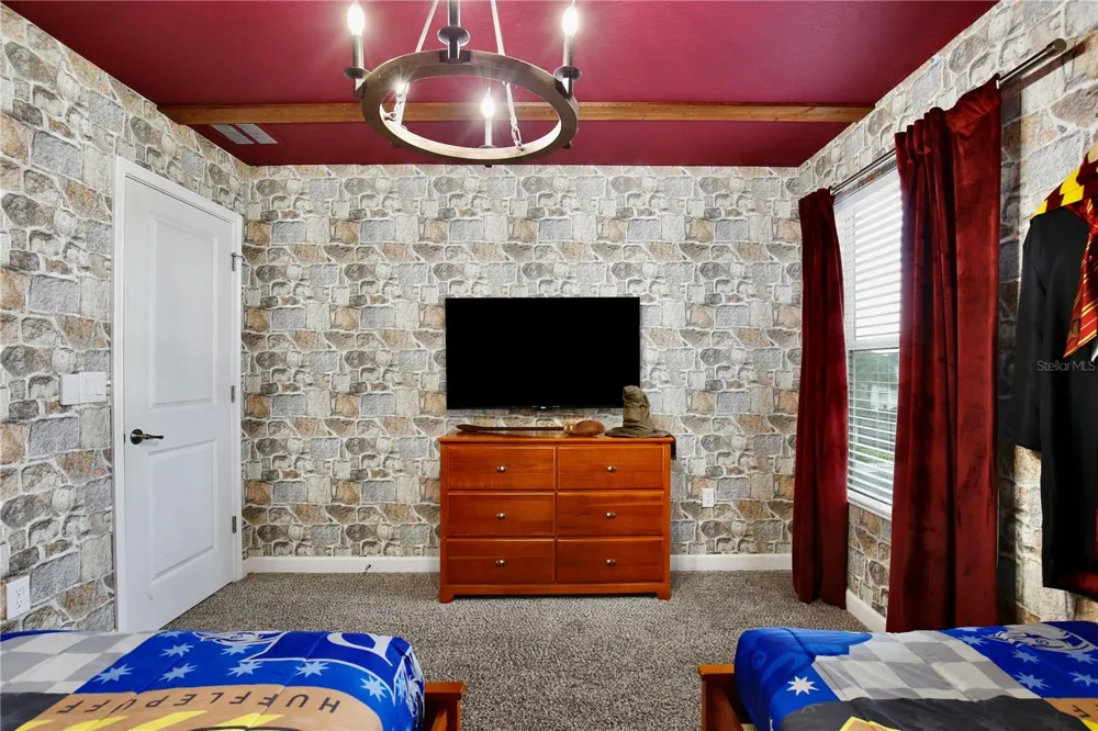 4710 KINGS CASTLE CIRCLE Kissimmee, FL 34746