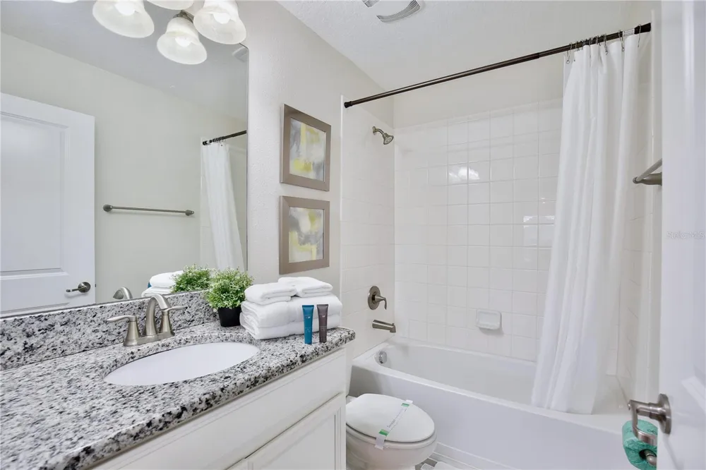 4710 KINGS CASTLE CIRCLE Kissimmee, FL 34746