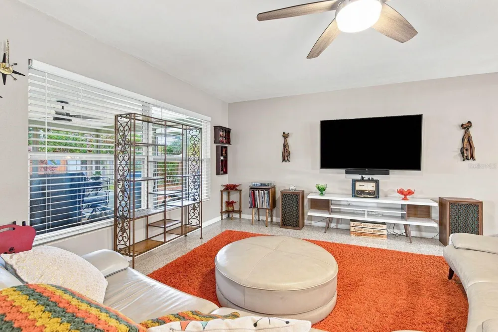 1631 ELIZABETH LANE Clearwater, FL 33755