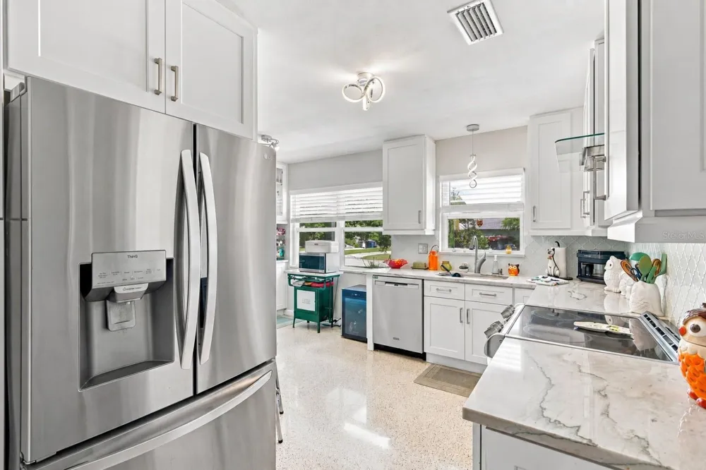 1631 ELIZABETH LANE Clearwater, FL 33755