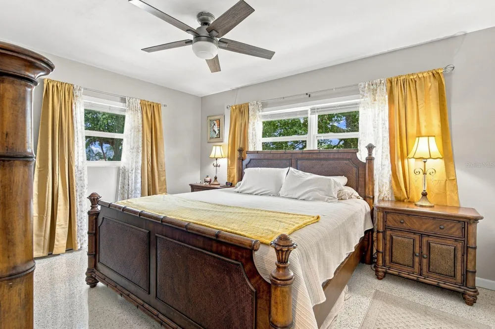 1631 ELIZABETH LANE Clearwater, FL 33755