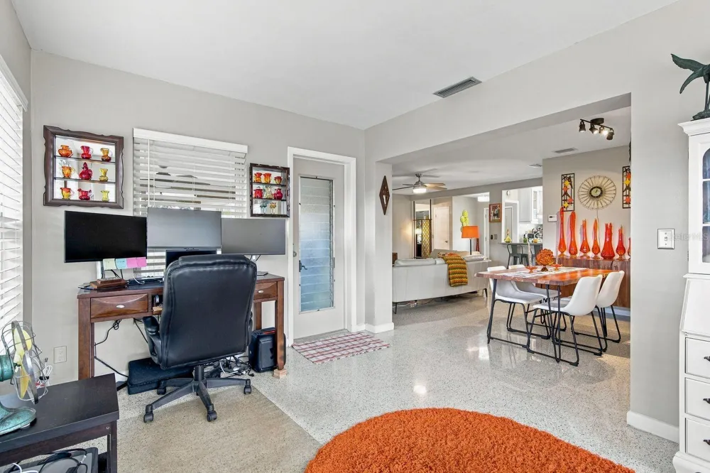 1631 ELIZABETH LANE Clearwater, FL 33755
