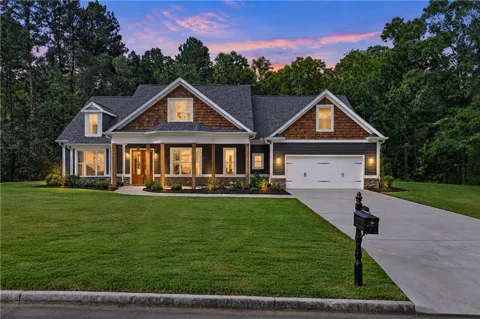 425 Blossom Trail