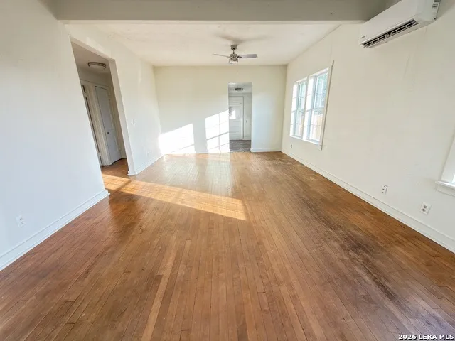 104 E Hutchinson Beeville, TX 78102