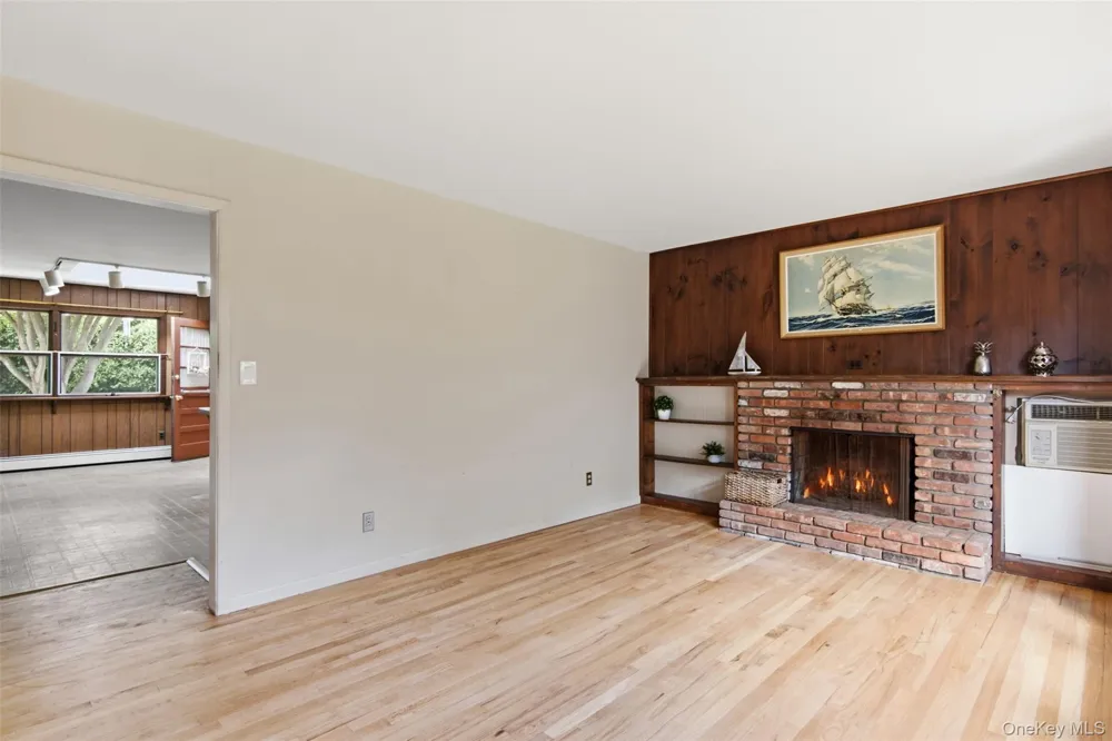 27 E 17th Street Huntington Station, NY 11746