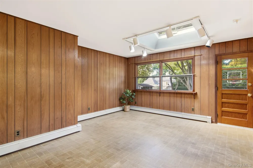 27 E 17th Street Huntington Station, NY 11746