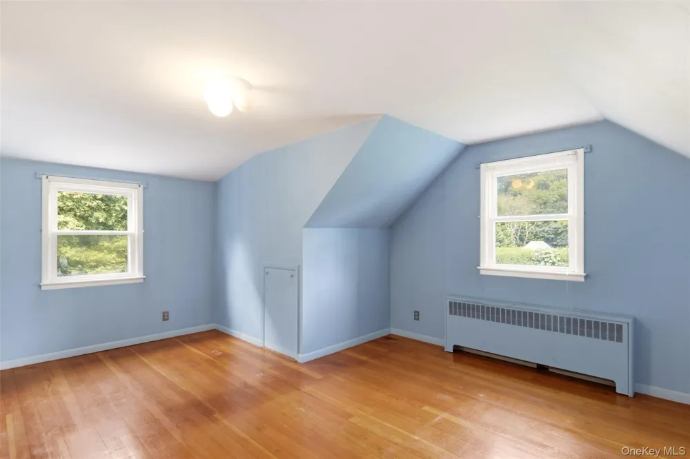 27 E 17th Street Huntington Station, NY 11746